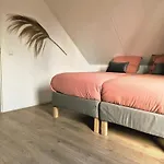 Cozy No 3 Wellness Hottub, Houtkachel En Airco Vakantiehuis Ewijk